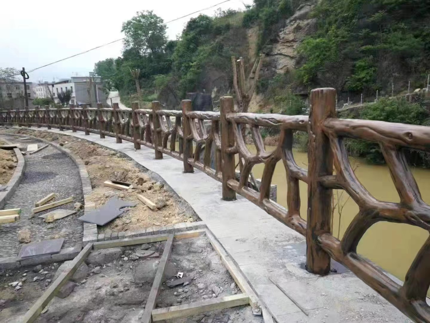 山東仿木樹(shù)樁石